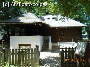 [P58] Gospodărie din Bârzoteni-Măldărești, Vâlcea » foto by Mitica49
 - 
<span class="allrVoted glyphicon glyphicon-heart hidden" id="av941073"></span>
<a class="m-l-10 hidden" id="sv941073" onclick="voting_Foto_DelVot(,941073,8488)" role="button">șterge vot <span class="glyphicon glyphicon-remove"></span></a>
<a id="v9941073" class=" c-red"  onclick="voting_Foto_SetVot(941073)" role="button"><span class="glyphicon glyphicon-heart-empty"></span> <b>LIKE</b> = Votează poza</a> <img class="hidden"  id="f941073W9" src="/imagini/loader.gif" border="0" /><span class="AjErrMes hidden" id="e941073ErM"></span>
