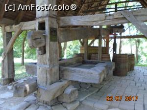 [P24] Teascul pentru struguri Meșendorf, Brașov - detaliu instalație » foto by Mitica49
 - 
<span class="allrVoted glyphicon glyphicon-heart hidden" id="av958569"></span>
<a class="m-l-10 hidden" id="sv958569" onclick="voting_Foto_DelVot(,958569,8488)" role="button">șterge vot <span class="glyphicon glyphicon-remove"></span></a>
<a id="v9958569" class=" c-red"  onclick="voting_Foto_SetVot(958569)" role="button"><span class="glyphicon glyphicon-heart-empty"></span> <b>LIKE</b> = Votează poza</a> <img class="hidden"  id="f958569W9" src="/imagini/loader.gif" border="0" /><span class="AjErrMes hidden" id="e958569ErM"></span>