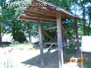 [P26] Jug pentru potcovit și stănoagă, Văleni de Munte, jud. Prahova » foto by Mitica49
 - 
<span class="allrVoted glyphicon glyphicon-heart hidden" id="av958571"></span>
<a class="m-l-10 hidden" id="sv958571" onclick="voting_Foto_DelVot(,958571,8488)" role="button">șterge vot <span class="glyphicon glyphicon-remove"></span></a>
<a id="v9958571" class=" c-red"  onclick="voting_Foto_SetVot(958571)" role="button"><span class="glyphicon glyphicon-heart-empty"></span> <b>LIKE</b> = Votează poza</a> <img class="hidden"  id="f958571W9" src="/imagini/loader.gif" border="0" /><span class="AjErrMes hidden" id="e958571ErM"></span>