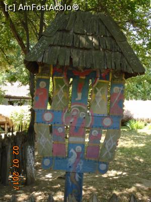 [P07] Troiță cu pictură religioasă naivă » foto by Mitica49
 - 
<span class="allrVoted glyphicon glyphicon-heart hidden" id="av958546"></span>
<a class="m-l-10 hidden" id="sv958546" onclick="voting_Foto_DelVot(,958546,8488)" role="button">șterge vot <span class="glyphicon glyphicon-remove"></span></a>
<a id="v9958546" class=" c-red"  onclick="voting_Foto_SetVot(958546)" role="button"><span class="glyphicon glyphicon-heart-empty"></span> <b>LIKE</b> = Votează poza</a> <img class="hidden"  id="f958546W9" src="/imagini/loader.gif" border="0" /><span class="AjErrMes hidden" id="e958546ErM"></span>