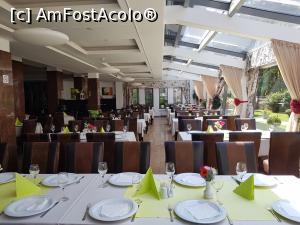 [P24] Hotelul Carpați de la Predeal - imagine din restaurant.  » foto by Floryn81
 - 
<span class="allrVoted glyphicon glyphicon-heart hidden" id="av1127855"></span>
<a class="m-l-10 hidden" id="sv1127855" onclick="voting_Foto_DelVot(,1127855,8514)" role="button">șterge vot <span class="glyphicon glyphicon-remove"></span></a>
<a id="v91127855" class=" c-red"  onclick="voting_Foto_SetVot(1127855)" role="button"><span class="glyphicon glyphicon-heart-empty"></span> <b>LIKE</b> = Votează poza</a> <img class="hidden"  id="f1127855W9" src="/imagini/loader.gif" border="0" /><span class="AjErrMes hidden" id="e1127855ErM"></span>