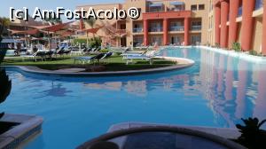 [P05] Piscina vedere din camera » foto by Larisa2021*
 - 
<span class="allrVoted glyphicon glyphicon-heart hidden" id="av1256783"></span>
<a class="m-l-10 hidden" id="sv1256783" onclick="voting_Foto_DelVot(,1256783,8517)" role="button">șterge vot <span class="glyphicon glyphicon-remove"></span></a>
<a id="v91256783" class=" c-red"  onclick="voting_Foto_SetVot(1256783)" role="button"><span class="glyphicon glyphicon-heart-empty"></span> <b>LIKE</b> = Votează poza</a> <img class="hidden"  id="f1256783W9" src="/imagini/loader.gif" border="0" /><span class="AjErrMes hidden" id="e1256783ErM"></span>