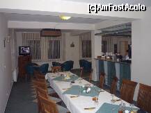 [P21] Select Holiday Villas - masa pusă pentru noi în incinta barului » foto by Dragoș_MD
 - 
<span class="allrVoted glyphicon glyphicon-heart hidden" id="av185386"></span>
<a class="m-l-10 hidden" id="sv185386" onclick="voting_Foto_DelVot(,185386,8525)" role="button">șterge vot <span class="glyphicon glyphicon-remove"></span></a>
<a id="v9185386" class=" c-red"  onclick="voting_Foto_SetVot(185386)" role="button"><span class="glyphicon glyphicon-heart-empty"></span> <b>LIKE</b> = Votează poza</a> <img class="hidden"  id="f185386W9" src="/imagini/loader.gif" border="0" /><span class="AjErrMes hidden" id="e185386ErM"></span>