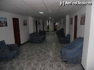 [P07] Holul etajului 2, în plan îndepărtat se observă frigiderul comun.  » foto by pepsi70ro
 - 
<span class="allrVoted glyphicon glyphicon-heart hidden" id="av403033"></span>
<a class="m-l-10 hidden" id="sv403033" onclick="voting_Foto_DelVot(,403033,8540)" role="button">șterge vot <span class="glyphicon glyphicon-remove"></span></a>
<a id="v9403033" class=" c-red"  onclick="voting_Foto_SetVot(403033)" role="button"><span class="glyphicon glyphicon-heart-empty"></span> <b>LIKE</b> = Votează poza</a> <img class="hidden"  id="f403033W9" src="/imagini/loader.gif" border="0" /><span class="AjErrMes hidden" id="e403033ErM"></span>
