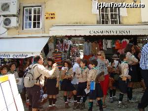 [P10] Centrul vechi si domnul prof. Cocorico, aratand copiilor o lume minunata in Sintra veche » foto by mireille
 - 
<span class="allrVoted glyphicon glyphicon-heart hidden" id="av501250"></span>
<a class="m-l-10 hidden" id="sv501250" onclick="voting_Foto_DelVot(,501250,8613)" role="button">șterge vot <span class="glyphicon glyphicon-remove"></span></a>
<a id="v9501250" class=" c-red"  onclick="voting_Foto_SetVot(501250)" role="button"><span class="glyphicon glyphicon-heart-empty"></span> <b>LIKE</b> = Votează poza</a> <img class="hidden"  id="f501250W9" src="/imagini/loader.gif" border="0" /><span class="AjErrMes hidden" id="e501250ErM"></span>