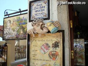[P18] O reclama haioasa va invita sa gustati bauturile locale... dar boierul doarme... barul se deschide mai tarziu » foto by mireille
 - 
<span class="allrVoted glyphicon glyphicon-heart hidden" id="av501258"></span>
<a class="m-l-10 hidden" id="sv501258" onclick="voting_Foto_DelVot(,501258,8613)" role="button">șterge vot <span class="glyphicon glyphicon-remove"></span></a>
<a id="v9501258" class=" c-red"  onclick="voting_Foto_SetVot(501258)" role="button"><span class="glyphicon glyphicon-heart-empty"></span> <b>LIKE</b> = Votează poza</a> <img class="hidden"  id="f501258W9" src="/imagini/loader.gif" border="0" /><span class="AjErrMes hidden" id="e501258ErM"></span>