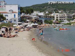 [P10] Plaja Agia Marina înspre nord. Se văd cîteva hoteluri și terase. În dreptul lor plaja cu nisip e mai îngustă, apoi dispare complet, lăsînd locul stîncilor » foto by abancor
 - 
<span class="allrVoted glyphicon glyphicon-heart hidden" id="av566692"></span>
<a class="m-l-10 hidden" id="sv566692" onclick="voting_Foto_DelVot(,566692,8651)" role="button">șterge vot <span class="glyphicon glyphicon-remove"></span></a>
<a id="v9566692" class=" c-red"  onclick="voting_Foto_SetVot(566692)" role="button"><span class="glyphicon glyphicon-heart-empty"></span> <b>LIKE</b> = Votează poza</a> <img class="hidden"  id="f566692W9" src="/imagini/loader.gif" border="0" /><span class="AjErrMes hidden" id="e566692ErM"></span>