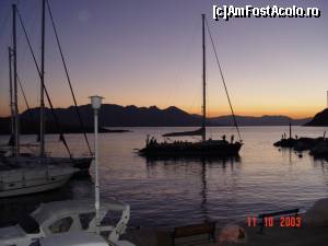 [P30] Acostare pe înserat în Perdika, cu Methana pe fundal » foto by abancor
 - 
<span class="allrVoted glyphicon glyphicon-heart hidden" id="av566712"></span>
<a class="m-l-10 hidden" id="sv566712" onclick="voting_Foto_DelVot(,566712,8651)" role="button">șterge vot <span class="glyphicon glyphicon-remove"></span></a>
<a id="v9566712" class=" c-red"  onclick="voting_Foto_SetVot(566712)" role="button"><span class="glyphicon glyphicon-heart-empty"></span> <b>LIKE</b> = Votează poza</a> <img class="hidden"  id="f566712W9" src="/imagini/loader.gif" border="0" /><span class="AjErrMes hidden" id="e566712ErM"></span>