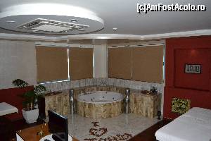 [P09] Tot ce vrei: solar, jacuzzi, sauna, baie turceasca, masaj, internet, 'scufundari', 'sporturi nautice', etc.  » foto by RossoNerro
 - 
<span class="allrVoted glyphicon glyphicon-heart hidden" id="av641981"></span>
<a class="m-l-10 hidden" id="sv641981" onclick="voting_Foto_DelVot(,641981,8653)" role="button">șterge vot <span class="glyphicon glyphicon-remove"></span></a>
<a id="v9641981" class=" c-red"  onclick="voting_Foto_SetVot(641981)" role="button"><span class="glyphicon glyphicon-heart-empty"></span> <b>LIKE</b> = Votează poza</a> <img class="hidden"  id="f641981W9" src="/imagini/loader.gif" border="0" /><span class="AjErrMes hidden" id="e641981ErM"></span>