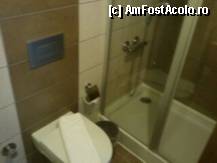 [P05] cabina de dus si vasul Wc » foto by aaaaa
 - 
<span class="allrVoted glyphicon glyphicon-heart hidden" id="av327599"></span>
<a class="m-l-10 hidden" id="sv327599" onclick="voting_Foto_DelVot(,327599,8653)" role="button">șterge vot <span class="glyphicon glyphicon-remove"></span></a>
<a id="v9327599" class=" c-red"  onclick="voting_Foto_SetVot(327599)" role="button"><span class="glyphicon glyphicon-heart-empty"></span> <b>LIKE</b> = Votează poza</a> <img class="hidden"  id="f327599W9" src="/imagini/loader.gif" border="0" /><span class="AjErrMes hidden" id="e327599ErM"></span>