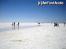[P11] Lacul Tuz - plimbare pe suprafata de sare a lacului » foto by marius.covaci
 - 
<span class="allrVoted glyphicon glyphicon-heart hidden" id="av189764"></span>
<a class="m-l-10 hidden" id="sv189764" onclick="voting_Foto_DelVot(,189764,8659)" role="button">șterge vot <span class="glyphicon glyphicon-remove"></span></a>
<a id="v9189764" class=" c-red"  onclick="voting_Foto_SetVot(189764)" role="button"><span class="glyphicon glyphicon-heart-empty"></span> <b>LIKE</b> = Votează poza</a> <img class="hidden"  id="f189764W9" src="/imagini/loader.gif" border="0" /><span class="AjErrMes hidden" id="e189764ErM"></span>