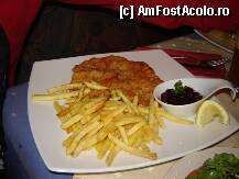 [P18] Schnitzelul servit la pensiunea Zeferer. » foto by BOGDAN DSN
 - 
<span class="allrVoted glyphicon glyphicon-heart hidden" id="av191195"></span>
<a class="m-l-10 hidden" id="sv191195" onclick="voting_Foto_DelVot(,191195,8688)" role="button">șterge vot <span class="glyphicon glyphicon-remove"></span></a>
<a id="v9191195" class=" c-red"  onclick="voting_Foto_SetVot(191195)" role="button"><span class="glyphicon glyphicon-heart-empty"></span> <b>LIKE</b> = Votează poza</a> <img class="hidden"  id="f191195W9" src="/imagini/loader.gif" border="0" /><span class="AjErrMes hidden" id="e191195ErM"></span>