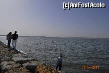 [P23] Barreiro - pescari la malul fluviului Tejo » foto by deliutza27
 - 
<span class="allrVoted glyphicon glyphicon-heart hidden" id="av194653"></span>
<a class="m-l-10 hidden" id="sv194653" onclick="voting_Foto_DelVot(,194653,8769)" role="button">șterge vot <span class="glyphicon glyphicon-remove"></span></a>
<a id="v9194653" class=" c-red"  onclick="voting_Foto_SetVot(194653)" role="button"><span class="glyphicon glyphicon-heart-empty"></span> <b>LIKE</b> = Votează poza</a> <img class="hidden"  id="f194653W9" src="/imagini/loader.gif" border="0" /><span class="AjErrMes hidden" id="e194653ErM"></span>
