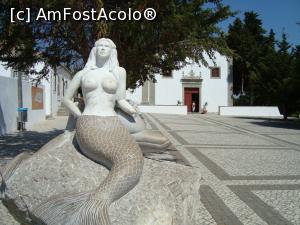 [P15] Sus pe deal e Biserica Santa Maria -statuia sirenei.  » foto by mireille
 - 
<span class="allrVoted glyphicon glyphicon-heart hidden" id="av861944"></span>
<a class="m-l-10 hidden" id="sv861944" onclick="voting_Foto_DelVot(,861944,8776)" role="button">șterge vot <span class="glyphicon glyphicon-remove"></span></a>
<a id="v9861944" class=" c-red"  onclick="voting_Foto_SetVot(861944)" role="button"><span class="glyphicon glyphicon-heart-empty"></span> <b>LIKE</b> = Votează poza</a> <img class="hidden"  id="f861944W9" src="/imagini/loader.gif" border="0" /><span class="AjErrMes hidden" id="e861944ErM"></span>