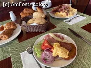 [P01] Micul dejun- » foto by Crisslav*
 - 
<span class="allrVoted glyphicon glyphicon-heart hidden" id="av1319254"></span>
<a class="m-l-10 hidden" id="sv1319254" onclick="voting_Foto_DelVot(,1319254,8778)" role="button">șterge vot <span class="glyphicon glyphicon-remove"></span></a>
<a id="v91319254" class=" c-red"  onclick="voting_Foto_SetVot(1319254)" role="button"><span class="glyphicon glyphicon-heart-empty"></span> <b>LIKE</b> = Votează poza</a> <img class="hidden"  id="f1319254W9" src="/imagini/loader.gif" border="0" /><span class="AjErrMes hidden" id="e1319254ErM"></span>