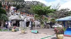 [P23] statuile cu budisti mergand sa se roage in pesteri, statui in marime naturala si bine realizate » foto by roth
 - 
<span class="allrVoted glyphicon glyphicon-heart hidden" id="av1067143"></span>
<a class="m-l-10 hidden" id="sv1067143" onclick="voting_Foto_DelVot(,1067143,8783)" role="button">șterge vot <span class="glyphicon glyphicon-remove"></span></a>
<a id="v91067143" class=" c-red"  onclick="voting_Foto_SetVot(1067143)" role="button"><span class="glyphicon glyphicon-heart-empty"></span> <b>LIKE</b> = Votează poza</a> <img class="hidden"  id="f1067143W9" src="/imagini/loader.gif" border="0" /><span class="AjErrMes hidden" id="e1067143ErM"></span>