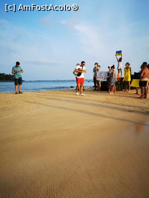 [P10] Mirissa Beach - Slava Ukraini » foto by cata2106
 - 
<span class="allrVoted glyphicon glyphicon-heart hidden" id="av1286530"></span>
<a class="m-l-10 hidden" id="sv1286530" onclick="voting_Foto_DelVot(,1286530,8783)" role="button">șterge vot <span class="glyphicon glyphicon-remove"></span></a>
<a id="v91286530" class=" c-red"  onclick="voting_Foto_SetVot(1286530)" role="button"><span class="glyphicon glyphicon-heart-empty"></span> <b>LIKE</b> = Votează poza</a> <img class="hidden"  id="f1286530W9" src="/imagini/loader.gif" border="0" /><span class="AjErrMes hidden" id="e1286530ErM"></span>