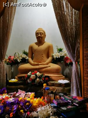 [P58] Buddha si ofrandele aduse » foto by cata2106
 - 
<span class="allrVoted glyphicon glyphicon-heart hidden" id="av1299931"></span>
<a class="m-l-10 hidden" id="sv1299931" onclick="voting_Foto_DelVot(,1299931,8783)" role="button">șterge vot <span class="glyphicon glyphicon-remove"></span></a>
<a id="v91299931" class=" c-red"  onclick="voting_Foto_SetVot(1299931)" role="button"><span class="glyphicon glyphicon-heart-empty"></span> <b>LIKE</b> = Votează poza</a> <img class="hidden"  id="f1299931W9" src="/imagini/loader.gif" border="0" /><span class="AjErrMes hidden" id="e1299931ErM"></span>