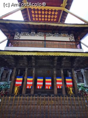 [P69] Templul Sacru al Dinetelui din Kandy » foto by cata2106
 - 
<span class="allrVoted glyphicon glyphicon-heart hidden" id="av1299942"></span>
<a class="m-l-10 hidden" id="sv1299942" onclick="voting_Foto_DelVot(,1299942,8783)" role="button">șterge vot <span class="glyphicon glyphicon-remove"></span></a>
<a id="v91299942" class=" c-red"  onclick="voting_Foto_SetVot(1299942)" role="button"><span class="glyphicon glyphicon-heart-empty"></span> <b>LIKE</b> = Votează poza</a> <img class="hidden"  id="f1299942W9" src="/imagini/loader.gif" border="0" /><span class="AjErrMes hidden" id="e1299942ErM"></span>