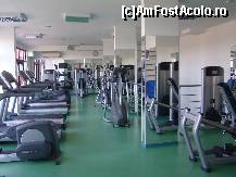 [P27] Sala de la etaj cu zona cardio » foto by Muffin2009*
 - 
<span class="allrVoted glyphicon glyphicon-heart hidden" id="av346939"></span>
<a class="m-l-10 hidden" id="sv346939" onclick="voting_Foto_DelVot(,346939,8847)" role="button">șterge vot <span class="glyphicon glyphicon-remove"></span></a>
<a id="v9346939" class=" c-red"  onclick="voting_Foto_SetVot(346939)" role="button"><span class="glyphicon glyphicon-heart-empty"></span> <b>LIKE</b> = Votează poza</a> <img class="hidden"  id="f346939W9" src="/imagini/loader.gif" border="0" /><span class="AjErrMes hidden" id="e346939ErM"></span>
