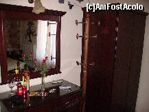 [P07] Sticla de vin alb primită din partea casei, Hotel Hera - Skala Potamia » foto by krondia*
 - 
<span class="allrVoted glyphicon glyphicon-heart hidden" id="av205704"></span>
<a class="m-l-10 hidden" id="sv205704" onclick="voting_Foto_DelVot(,205704,8864)" role="button">șterge vot <span class="glyphicon glyphicon-remove"></span></a>
<a id="v9205704" class=" c-red"  onclick="voting_Foto_SetVot(205704)" role="button"><span class="glyphicon glyphicon-heart-empty"></span> <b>LIKE</b> = Votează poza</a> <img class="hidden"  id="f205704W9" src="/imagini/loader.gif" border="0" /><span class="AjErrMes hidden" id="e205704ErM"></span>