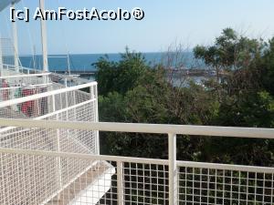 [P02] Vedere de pe balcon, spre mare » foto by kikiritzi
 - 
<span class="allrVoted glyphicon glyphicon-heart hidden" id="av872778"></span>
<a class="m-l-10 hidden" id="sv872778" onclick="voting_Foto_DelVot(,872778,8865)" role="button">șterge vot <span class="glyphicon glyphicon-remove"></span></a>
<a id="v9872778" class=" c-red"  onclick="voting_Foto_SetVot(872778)" role="button"><span class="glyphicon glyphicon-heart-empty"></span> <b>LIKE</b> = Votează poza</a> <img class="hidden"  id="f872778W9" src="/imagini/loader.gif" border="0" /><span class="AjErrMes hidden" id="e872778ErM"></span>