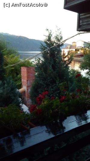[P14] vedere din balcon » foto by michaela_1961
 - 
<span class="allrVoted glyphicon glyphicon-heart hidden" id="av1097438"></span>
<a class="m-l-10 hidden" id="sv1097438" onclick="voting_Foto_DelVot(,1097438,8921)" role="button">șterge vot <span class="glyphicon glyphicon-remove"></span></a>
<a id="v91097438" class=" c-red"  onclick="voting_Foto_SetVot(1097438)" role="button"><span class="glyphicon glyphicon-heart-empty"></span> <b>LIKE</b> = Votează poza</a> <img class="hidden"  id="f1097438W9" src="/imagini/loader.gif" border="0" /><span class="AjErrMes hidden" id="e1097438ErM"></span>