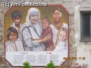 [P04] Tablou cu pilde despre viata. Cred ca o reprezinta pe Maica Tereza inconjurata de copiii din intreaga lume.  » foto by adri-nico
 - 
<span class="allrVoted glyphicon glyphicon-heart hidden" id="av824928"></span>
<a class="m-l-10 hidden" id="sv824928" onclick="voting_Foto_DelVot(,824928,8924)" role="button">șterge vot <span class="glyphicon glyphicon-remove"></span></a>
<a id="v9824928" class=" c-red"  onclick="voting_Foto_SetVot(824928)" role="button"><span class="glyphicon glyphicon-heart-empty"></span> <b>LIKE</b> = Votează poza</a> <img class="hidden"  id="f824928W9" src="/imagini/loader.gif" border="0" /><span class="AjErrMes hidden" id="e824928ErM"></span>