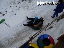 [P43] la snow-tubing » foto by geni
 - 
<span class="allrVoted glyphicon glyphicon-heart hidden" id="av203012"></span>
<a class="m-l-10 hidden" id="sv203012" onclick="voting_Foto_DelVot(,203012,8971)" role="button">șterge vot <span class="glyphicon glyphicon-remove"></span></a>
<a id="v9203012" class=" c-red"  onclick="voting_Foto_SetVot(203012)" role="button"><span class="glyphicon glyphicon-heart-empty"></span> <b>LIKE</b> = Votează poza</a> <img class="hidden"  id="f203012W9" src="/imagini/loader.gif" border="0" /><span class="AjErrMes hidden" id="e203012ErM"></span>