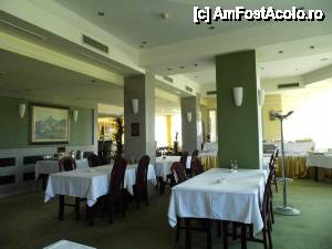 [P16] Restaurantul hotelului dimineața la micul dejun. Mi-a fost rușine să fac poze la mâncare, recunosc...  :)  » foto by ariciu*
 - 
<span class="allrVoted glyphicon glyphicon-heart hidden" id="av480876"></span>
<a class="m-l-10 hidden" id="sv480876" onclick="voting_Foto_DelVot(,480876,8972)" role="button">șterge vot <span class="glyphicon glyphicon-remove"></span></a>
<a id="v9480876" class=" c-red"  onclick="voting_Foto_SetVot(480876)" role="button"><span class="glyphicon glyphicon-heart-empty"></span> <b>LIKE</b> = Votează poza</a> <img class="hidden"  id="f480876W9" src="/imagini/loader.gif" border="0" /><span class="AjErrMes hidden" id="e480876ErM"></span>