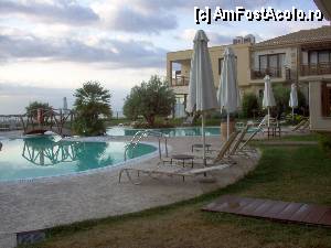 [P32] tot piscina cu acces exclusivist » foto by hlli
 - 
<span class="allrVoted glyphicon glyphicon-heart hidden" id="av375275"></span>
<a class="m-l-10 hidden" id="sv375275" onclick="voting_Foto_DelVot(,375275,9009)" role="button">șterge vot <span class="glyphicon glyphicon-remove"></span></a>
<a id="v9375275" class=" c-red"  onclick="voting_Foto_SetVot(375275)" role="button"><span class="glyphicon glyphicon-heart-empty"></span> <b>LIKE</b> = Votează poza</a> <img class="hidden"  id="f375275W9" src="/imagini/loader.gif" border="0" /><span class="AjErrMes hidden" id="e375275ErM"></span>