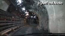 [P19] Cateva poze din tunel. Pacat ca nu stersese omul parbrizul. Se vad si picurii de ploaie. » foto by TraianS
 - 
<span class="allrVoted glyphicon glyphicon-heart hidden" id="av204552"></span>
<a class="m-l-10 hidden" id="sv204552" onclick="voting_Foto_DelVot(,204552,9014)" role="button">șterge vot <span class="glyphicon glyphicon-remove"></span></a>
<a id="v9204552" class=" c-red"  onclick="voting_Foto_SetVot(204552)" role="button"><span class="glyphicon glyphicon-heart-empty"></span> <b>LIKE</b> = Votează poza</a> <img class="hidden"  id="f204552W9" src="/imagini/loader.gif" border="0" /><span class="AjErrMes hidden" id="e204552ErM"></span>