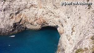 [P14] Pestera la Porto Katsiki » foto by tavi_r
 - 
<span class="allrVoted glyphicon glyphicon-heart hidden" id="av519502"></span>
<a class="m-l-10 hidden" id="sv519502" onclick="voting_Foto_DelVot(,519502,9038)" role="button">șterge vot <span class="glyphicon glyphicon-remove"></span></a>
<a id="v9519502" class=" c-red"  onclick="voting_Foto_SetVot(519502)" role="button"><span class="glyphicon glyphicon-heart-empty"></span> <b>LIKE</b> = Votează poza</a> <img class="hidden"  id="f519502W9" src="/imagini/loader.gif" border="0" /><span class="AjErrMes hidden" id="e519502ErM"></span>