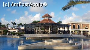 [P06] tot pe la piscină » foto by robert
 - 
<span class="allrVoted glyphicon glyphicon-heart hidden" id="av946328"></span>
<a class="m-l-10 hidden" id="sv946328" onclick="voting_Foto_DelVot(,946328,9056)" role="button">șterge vot <span class="glyphicon glyphicon-remove"></span></a>
<a id="v9946328" class=" c-red"  onclick="voting_Foto_SetVot(946328)" role="button"><span class="glyphicon glyphicon-heart-empty"></span> <b>LIKE</b> = Votează poza</a> <img class="hidden"  id="f946328W9" src="/imagini/loader.gif" border="0" /><span class="AjErrMes hidden" id="e946328ErM"></span>