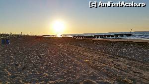 [P17] Răsare soarele în Lido di Jesolo » foto by mauricius*
 - 
<span class="allrVoted glyphicon glyphicon-heart hidden" id="av552253"></span>
<a class="m-l-10 hidden" id="sv552253" onclick="voting_Foto_DelVot(,552253,9065)" role="button">șterge vot <span class="glyphicon glyphicon-remove"></span></a>
<a id="v9552253" class=" c-red"  onclick="voting_Foto_SetVot(552253)" role="button"><span class="glyphicon glyphicon-heart-empty"></span> <b>LIKE</b> = Votează poza</a> <img class="hidden"  id="f552253W9" src="/imagini/loader.gif" border="0" /><span class="AjErrMes hidden" id="e552253ErM"></span>