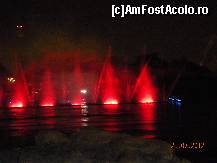 [P48] Fantanile arteziene noaptea » foto by bitnic
 - 
<span class="allrVoted glyphicon glyphicon-heart hidden" id="av348301"></span>
<a class="m-l-10 hidden" id="sv348301" onclick="voting_Foto_DelVot(,348301,9107)" role="button">șterge vot <span class="glyphicon glyphicon-remove"></span></a>
<a id="v9348301" class=" c-red"  onclick="voting_Foto_SetVot(348301)" role="button"><span class="glyphicon glyphicon-heart-empty"></span> <b>LIKE</b> = Votează poza</a> <img class="hidden"  id="f348301W9" src="/imagini/loader.gif" border="0" /><span class="AjErrMes hidden" id="e348301ErM"></span>