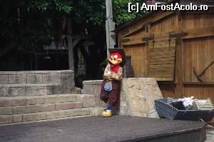 [P17] Mascotă aştepta copii la poze » foto by cdiana
 - 
<span class="allrVoted glyphicon glyphicon-heart hidden" id="av533197"></span>
<a class="m-l-10 hidden" id="sv533197" onclick="voting_Foto_DelVot(,533197,9107)" role="button">șterge vot <span class="glyphicon glyphicon-remove"></span></a>
<a id="v9533197" class=" c-red"  onclick="voting_Foto_SetVot(533197)" role="button"><span class="glyphicon glyphicon-heart-empty"></span> <b>LIKE</b> = Votează poza</a> <img class="hidden"  id="f533197W9" src="/imagini/loader.gif" border="0" /><span class="AjErrMes hidden" id="e533197ErM"></span>