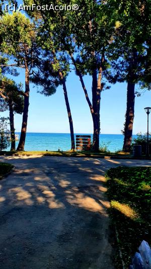 [P02] Drumul care plaja prin complexul Riviera » foto by vld79
 - 
<span class="allrVoted glyphicon glyphicon-heart hidden" id="av1319328"></span>
<a class="m-l-10 hidden" id="sv1319328" onclick="voting_Foto_DelVot(,1319328,9135)" role="button">șterge vot <span class="glyphicon glyphicon-remove"></span></a>
<a id="v91319328" class=" c-red"  onclick="voting_Foto_SetVot(1319328)" role="button"><span class="glyphicon glyphicon-heart-empty"></span> <b>LIKE</b> = Votează poza</a> <img class="hidden"  id="f1319328W9" src="/imagini/loader.gif" border="0" /><span class="AjErrMes hidden" id="e1319328ErM"></span>