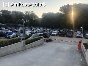 [P02] intrare parcare » foto by cilie
 - 
<span class="allrVoted glyphicon glyphicon-heart hidden" id="av1321432"></span>
<a class="m-l-10 hidden" id="sv1321432" onclick="voting_Foto_DelVot(,1321432,9135)" role="button">șterge vot <span class="glyphicon glyphicon-remove"></span></a>
<a id="v91321432" class=" c-red"  onclick="voting_Foto_SetVot(1321432)" role="button"><span class="glyphicon glyphicon-heart-empty"></span> <b>LIKE</b> = Votează poza</a> <img class="hidden"  id="f1321432W9" src="/imagini/loader.gif" border="0" /><span class="AjErrMes hidden" id="e1321432ErM"></span>