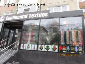 [P01] Magazin plin cu... textile. Bucuria sotiei.  » foto by Soso42
 - 
<span class="allrVoted glyphicon glyphicon-heart hidden" id="av845193"></span>
<a class="m-l-10 hidden" id="sv845193" onclick="voting_Foto_DelVot(,845193,9207)" role="button">șterge vot <span class="glyphicon glyphicon-remove"></span></a>
<a id="v9845193" class=" c-red"  onclick="voting_Foto_SetVot(845193)" role="button"><span class="glyphicon glyphicon-heart-empty"></span> <b>LIKE</b> = Votează poza</a> <img class="hidden"  id="f845193W9" src="/imagini/loader.gif" border="0" /><span class="AjErrMes hidden" id="e845193ErM"></span>