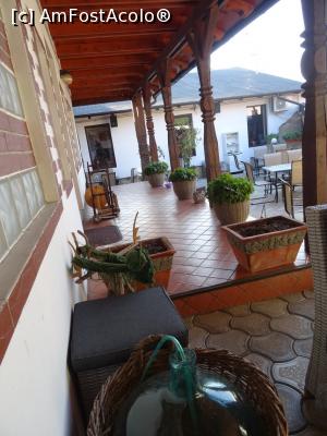 [P16] Pe terasa-ceardac de la Casa Bucovineană - Suceava.  » foto by tata123 🔱
 - 
<span class="allrVoted glyphicon glyphicon-heart hidden" id="av1125558"></span>
<a class="m-l-10 hidden" id="sv1125558" onclick="voting_Foto_DelVot(,1125558,9207)" role="button">șterge vot <span class="glyphicon glyphicon-remove"></span></a>
<a id="v91125558" class=" c-red"  onclick="voting_Foto_SetVot(1125558)" role="button"><span class="glyphicon glyphicon-heart-empty"></span> <b>LIKE</b> = Votează poza</a> <img class="hidden"  id="f1125558W9" src="/imagini/loader.gif" border="0" /><span class="AjErrMes hidden" id="e1125558ErM"></span>