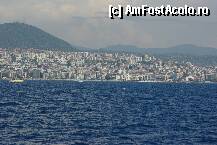 [P12] Plimbare cu vaporasul pe coasta Marii Egee / Orasul Kusadasi vazut de pe mare » foto by aaaaa
 - 
<span class="allrVoted glyphicon glyphicon-heart hidden" id="av215644"></span>
<a class="m-l-10 hidden" id="sv215644" onclick="voting_Foto_DelVot(,215644,9243)" role="button">șterge vot <span class="glyphicon glyphicon-remove"></span></a>
<a id="v9215644" class=" c-red"  onclick="voting_Foto_SetVot(215644)" role="button"><span class="glyphicon glyphicon-heart-empty"></span> <b>LIKE</b> = Votează poza</a> <img class="hidden"  id="f215644W9" src="/imagini/loader.gif" border="0" /><span class="AjErrMes hidden" id="e215644ErM"></span>