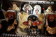 [P01] Exponate aflate in muzeul national din Denpasar - masti tipice balineze » foto by Pami*
 - 
<span class="allrVoted glyphicon glyphicon-heart hidden" id="av216560"></span>
<a class="m-l-10 hidden" id="sv216560" onclick="voting_Foto_DelVot(,216560,9272)" role="button">șterge vot <span class="glyphicon glyphicon-remove"></span></a>
<a id="v9216560" class=" c-red"  onclick="voting_Foto_SetVot(216560)" role="button"><span class="glyphicon glyphicon-heart-empty"></span> <b>LIKE</b> = Votează poza</a> <img class="hidden"  id="f216560W9" src="/imagini/loader.gif" border="0" /><span class="AjErrMes hidden" id="e216560ErM"></span>