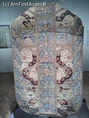 [P19] Musee des Tissus et des Arts Decoratifs » foto by Carmen Ion
 - 
<span class="allrVoted glyphicon glyphicon-heart hidden" id="av925620"></span>
<a class="m-l-10 hidden" id="sv925620" onclick="voting_Foto_DelVot(,925620,9297)" role="button">șterge vot <span class="glyphicon glyphicon-remove"></span></a>
<a id="v9925620" class=" c-red"  onclick="voting_Foto_SetVot(925620)" role="button"><span class="glyphicon glyphicon-heart-empty"></span> <b>LIKE</b> = Votează poza</a> <img class="hidden"  id="f925620W9" src="/imagini/loader.gif" border="0" /><span class="AjErrMes hidden" id="e925620ErM"></span>