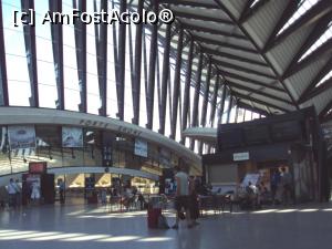 [P33] Gare de Lyon Saint-Exupery » foto by Carmen Ion
 - 
<span class="allrVoted glyphicon glyphicon-heart hidden" id="av925641"></span>
<a class="m-l-10 hidden" id="sv925641" onclick="voting_Foto_DelVot(,925641,9297)" role="button">șterge vot <span class="glyphicon glyphicon-remove"></span></a>
<a id="v9925641" class=" c-red"  onclick="voting_Foto_SetVot(925641)" role="button"><span class="glyphicon glyphicon-heart-empty"></span> <b>LIKE</b> = Votează poza</a> <img class="hidden"  id="f925641W9" src="/imagini/loader.gif" border="0" /><span class="AjErrMes hidden" id="e925641ErM"></span>
