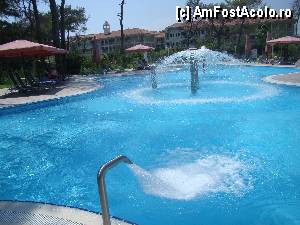 [P18] In Aqua Park » foto by llia
 - 
<span class="allrVoted glyphicon glyphicon-heart hidden" id="av369298"></span>
<a class="m-l-10 hidden" id="sv369298" onclick="voting_Foto_DelVot(,369298,9343)" role="button">șterge vot <span class="glyphicon glyphicon-remove"></span></a>
<a id="v9369298" class=" c-red"  onclick="voting_Foto_SetVot(369298)" role="button"><span class="glyphicon glyphicon-heart-empty"></span> <b>LIKE</b> = Votează poza</a> <img class="hidden"  id="f369298W9" src="/imagini/loader.gif" border="0" /><span class="AjErrMes hidden" id="e369298ErM"></span>