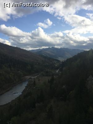 [P05] În halul ăsta se văd munții de sus, de pe coama barajului, spre orașul Bicaz.  » foto by Yersinia Pestis
 - 
<span class="allrVoted glyphicon glyphicon-heart hidden" id="av896280"></span>
<a class="m-l-10 hidden" id="sv896280" onclick="voting_Foto_DelVot(,896280,9349)" role="button">șterge vot <span class="glyphicon glyphicon-remove"></span></a>
<a id="v9896280" class=" c-red"  onclick="voting_Foto_SetVot(896280)" role="button"><span class="glyphicon glyphicon-heart-empty"></span> <b>LIKE</b> = Votează poza</a> <img class="hidden"  id="f896280W9" src="/imagini/loader.gif" border="0" /><span class="AjErrMes hidden" id="e896280ErM"></span>