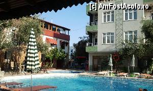 [P04] piscina mica...  » foto by Nasshu
 - 
<span class="allrVoted glyphicon glyphicon-heart hidden" id="av353582"></span>
<a class="m-l-10 hidden" id="sv353582" onclick="voting_Foto_DelVot(,353582,9358)" role="button">șterge vot <span class="glyphicon glyphicon-remove"></span></a>
<a id="v9353582" class=" c-red"  onclick="voting_Foto_SetVot(353582)" role="button"><span class="glyphicon glyphicon-heart-empty"></span> <b>LIKE</b> = Votează poza</a> <img class="hidden"  id="f353582W9" src="/imagini/loader.gif" border="0" /><span class="AjErrMes hidden" id="e353582ErM"></span>