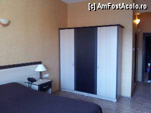 [P09] Hotel Grand Cinar Kutahya - patul și dulapul foarte mare cu trei uși » foto by nicole33
 - 
<span class="allrVoted glyphicon glyphicon-heart hidden" id="av386582"></span>
<a class="m-l-10 hidden" id="sv386582" onclick="voting_Foto_DelVot(,386582,9368)" role="button">șterge vot <span class="glyphicon glyphicon-remove"></span></a>
<a id="v9386582" class=" c-red"  onclick="voting_Foto_SetVot(386582)" role="button"><span class="glyphicon glyphicon-heart-empty"></span> <b>LIKE</b> = Votează poza</a> <img class="hidden"  id="f386582W9" src="/imagini/loader.gif" border="0" /><span class="AjErrMes hidden" id="e386582ErM"></span>