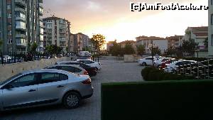 [P03] Grand Cinar Kutahya-parcarea principală » foto by nicole33
 - 
<span class="allrVoted glyphicon glyphicon-heart hidden" id="av628787"></span>
<a class="m-l-10 hidden" id="sv628787" onclick="voting_Foto_DelVot(,628787,9368)" role="button">șterge vot <span class="glyphicon glyphicon-remove"></span></a>
<a id="v9628787" class=" c-red"  onclick="voting_Foto_SetVot(628787)" role="button"><span class="glyphicon glyphicon-heart-empty"></span> <b>LIKE</b> = Votează poza</a> <img class="hidden"  id="f628787W9" src="/imagini/loader.gif" border="0" /><span class="AjErrMes hidden" id="e628787ErM"></span>